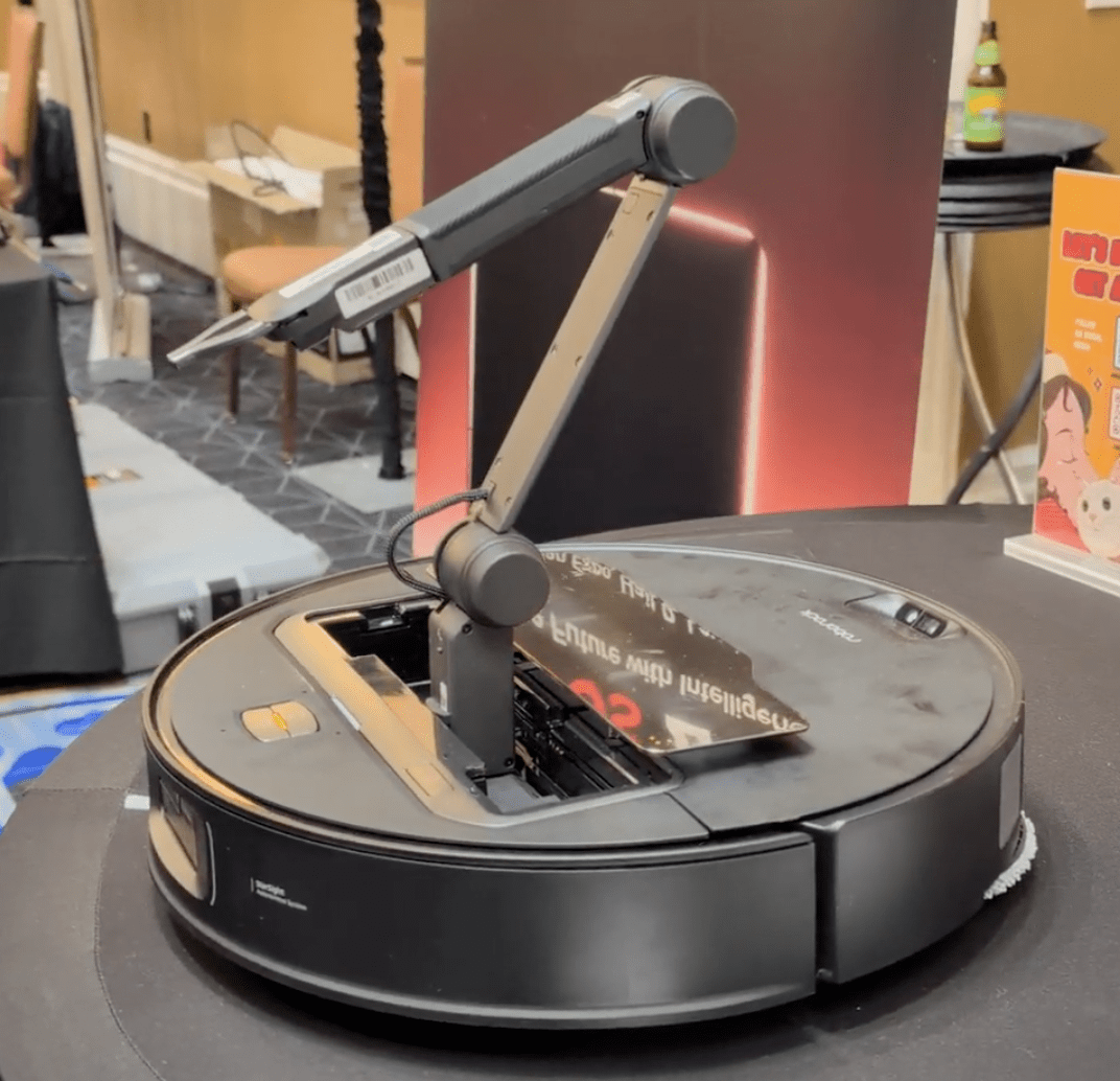 Roborock Saros Z70 Robot Vacuum